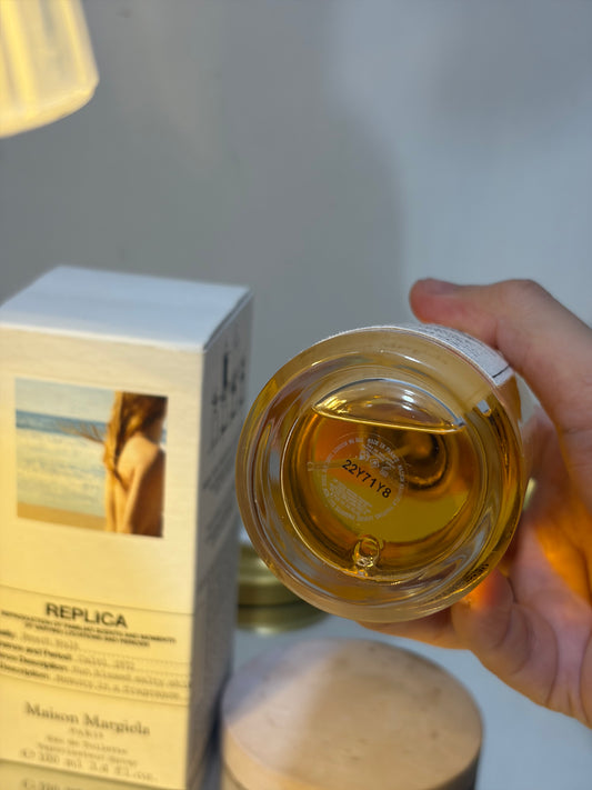 Maison Margiela Replica - Beach Walk 100ml unsealed box (full bottle)